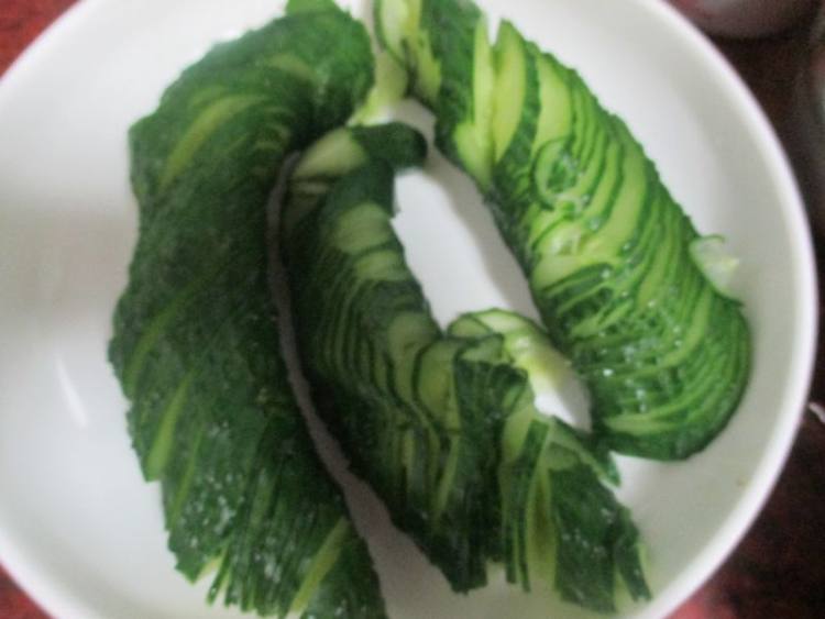凉拌蓑衣黄瓜#本味家步骤5