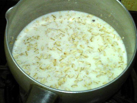牛奶燕麦粥#本味家乡步骤3