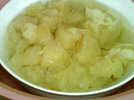 枇杷雪梨银耳羹步骤6
