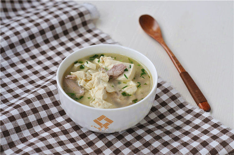豆腐肉片汤步骤6