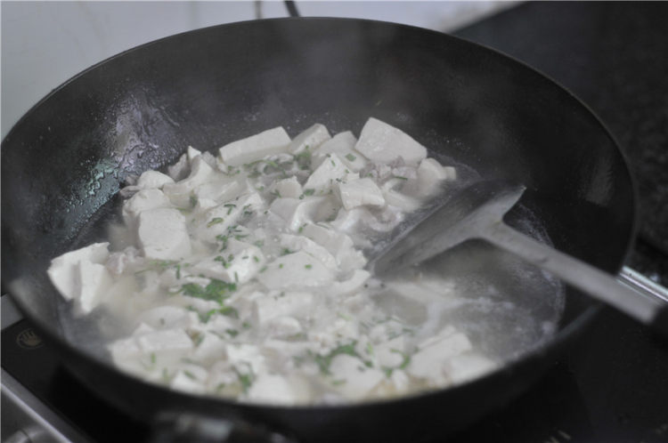 豆腐肉片汤步骤4