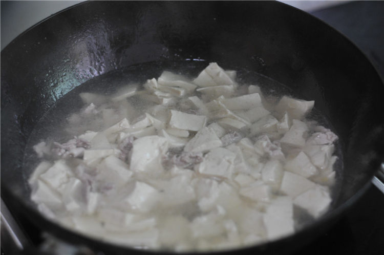 豆腐肉片汤步骤3