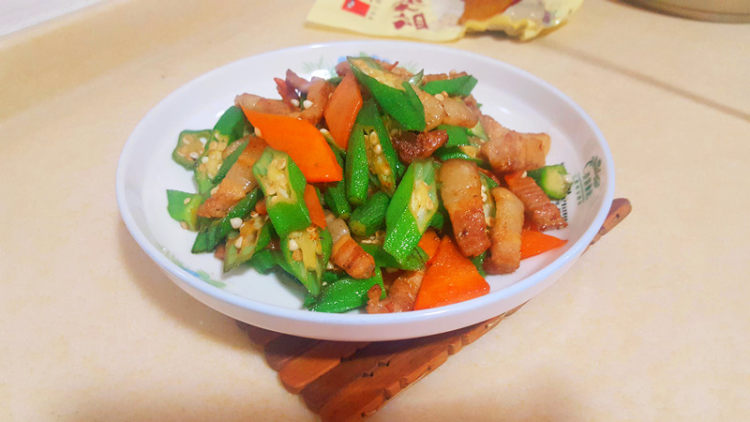 小炒秋葵步骤6
