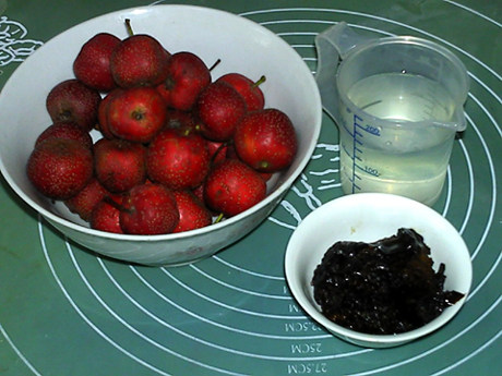 红糖山楂膏步骤1