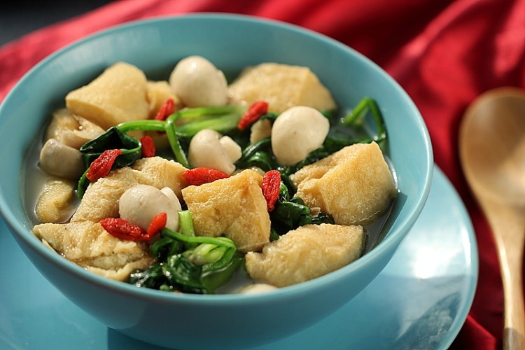菠菜口蘑烩豆腐泡步骤10