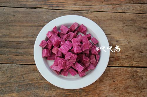 低脂热饮紫薯红米糊步骤3