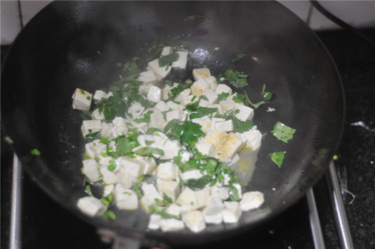 香菇酱蚝油豆腐步骤4