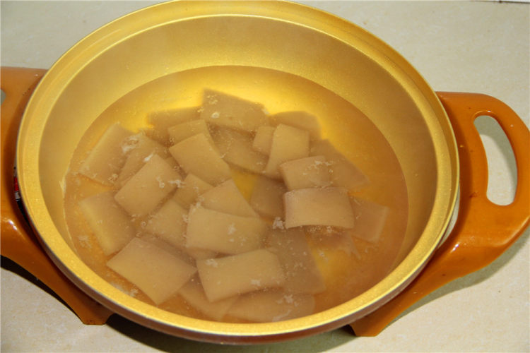 豆瓣烧魔芋步骤3