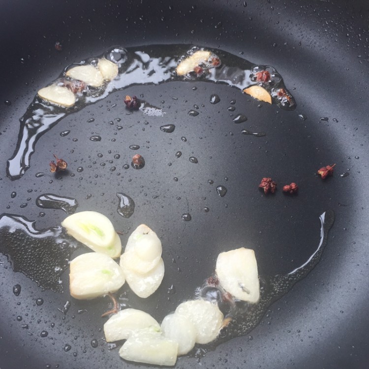 洋葱烧豆腐步骤6