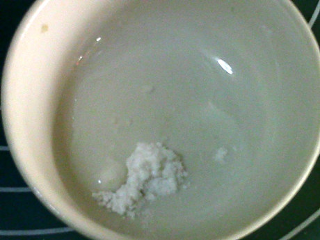 蒸蒲公英鸡蛋玉米饼步骤4