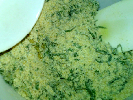 蒸蒲公英鸡蛋玉米饼步骤5