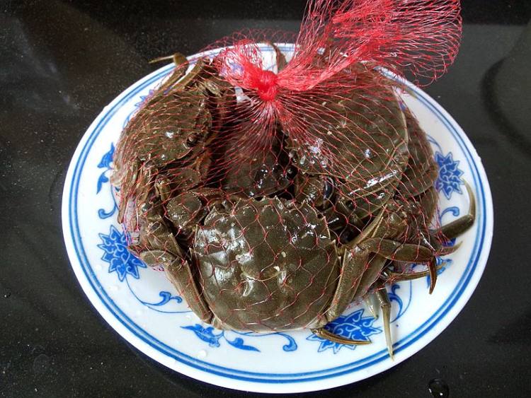 水煮六月黄步骤1