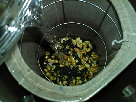 黑芝麻核桃豆浆步骤5