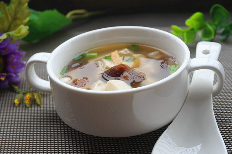 香菇豆腐汤步骤7