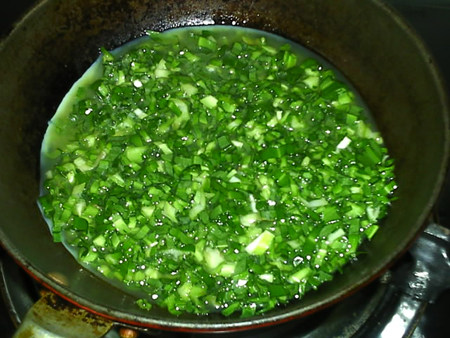 亚麻籽油韭菜蛋饼步骤7