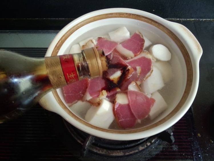 无油版腊肉炖山药步骤7