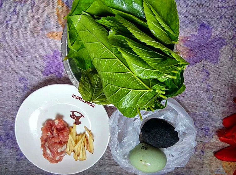 瘦肉金银蛋桑叶汤步骤1