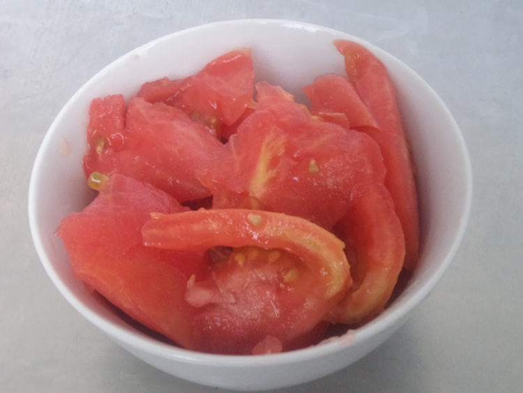 番茄鸡蛋烩豌豆#多效步骤2