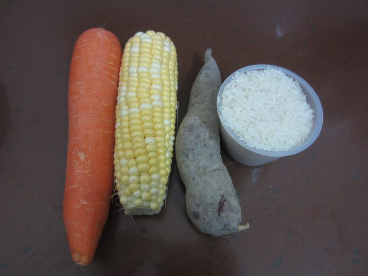 紫薯什锦米饭步骤1