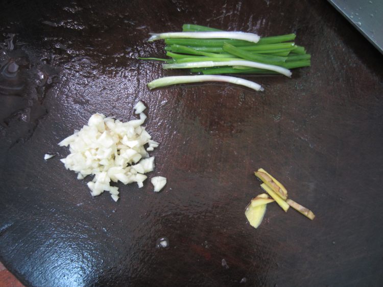 紫薯炒玉米步骤4