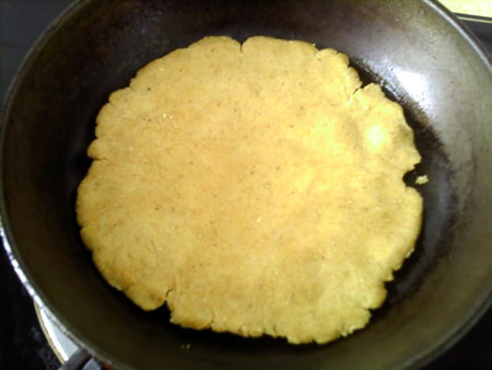 韭菜豆面玉米饼步骤11