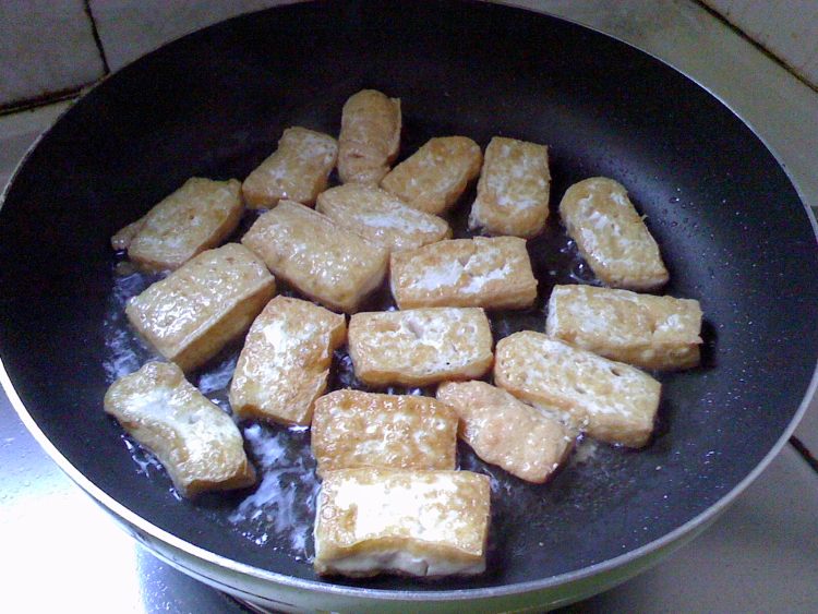 香菇烧豆腐步骤3
