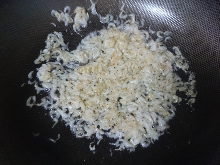 虾皮粉丝拌菠菜步骤6