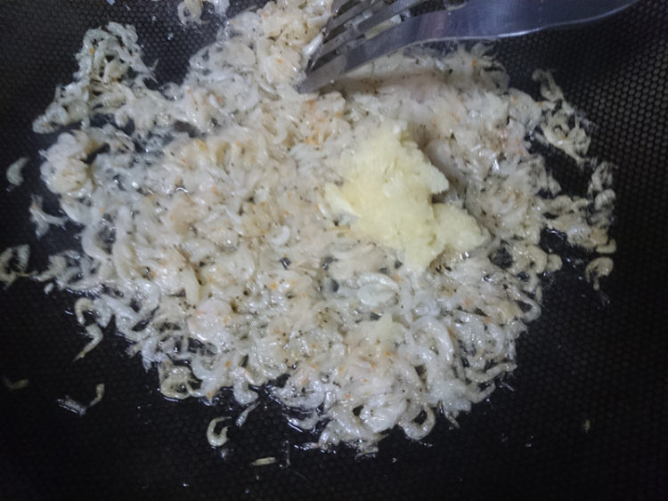 虾皮粉丝拌菠菜步骤7