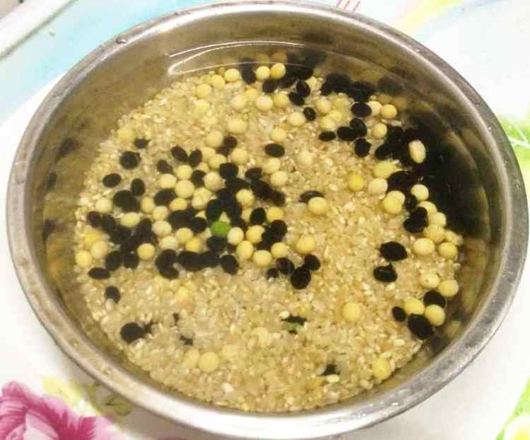 糙米茶粥步骤2
