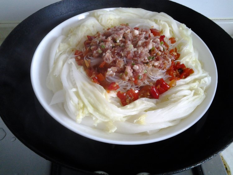 肉末白菜粉丝步骤4