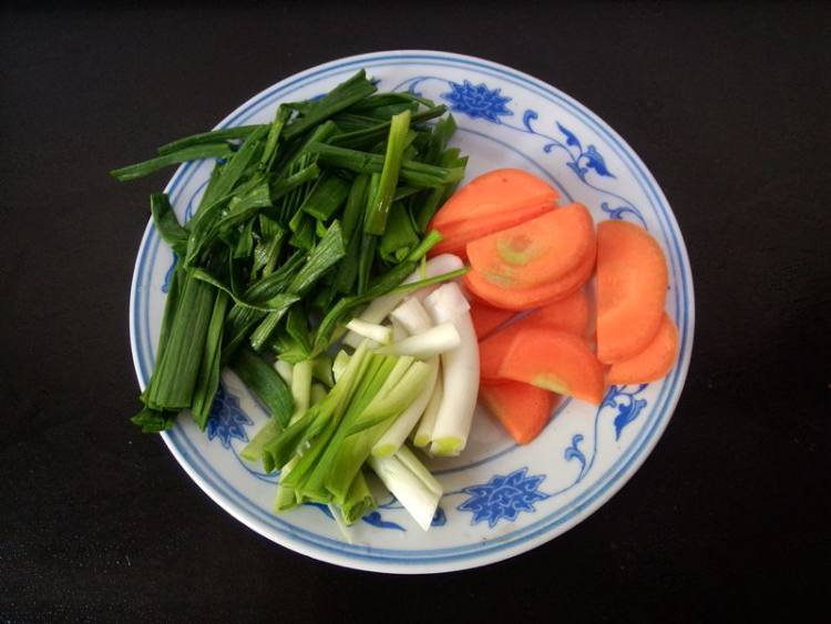 青蒜炒豆皮步骤3