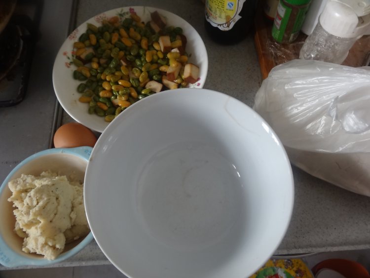 毛豆豆渣饼步骤1