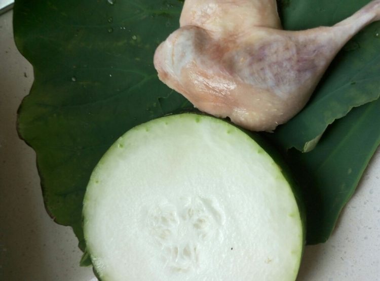 荷叶鸭腿冬瓜汤步骤1
