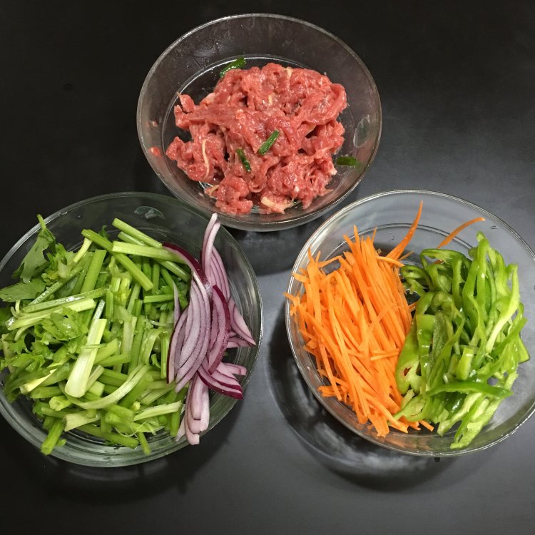时蔬炒牛柳步骤3
