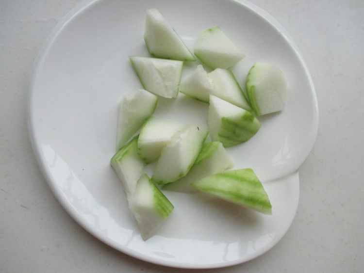 冬瓜薏米莲子汤步骤4