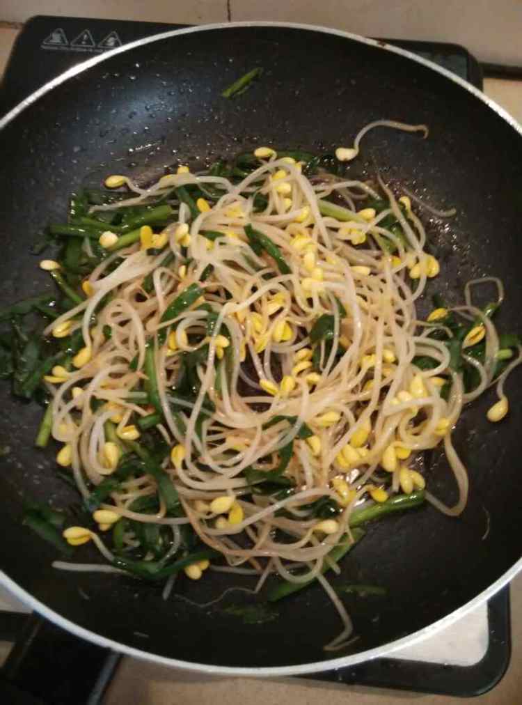 韭菜豆芽步骤7