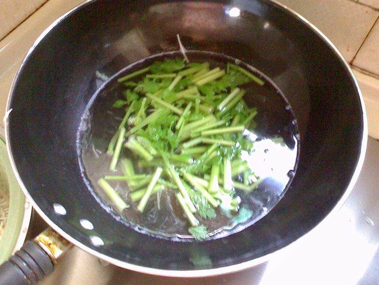热拌银针菇步骤5