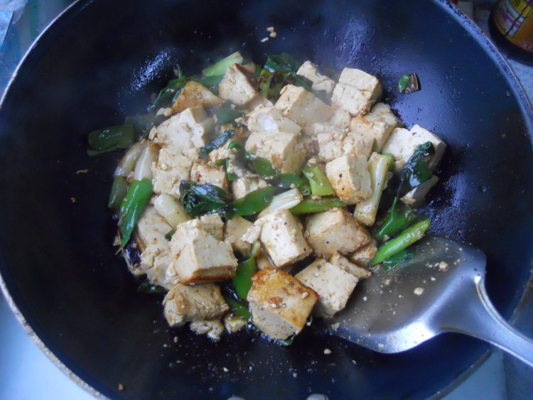 家常葱烧豆腐步骤11