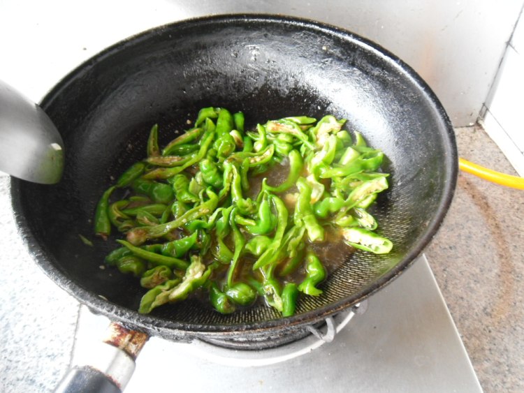 小辣椒烧豆皮步骤7