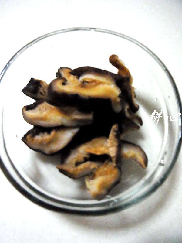 苦瓜香菇排骨汤步骤3