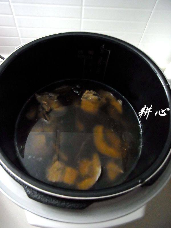 苦瓜香菇排骨汤步骤6