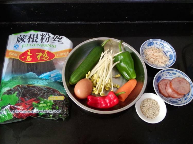 七彩蕨根粉步骤1