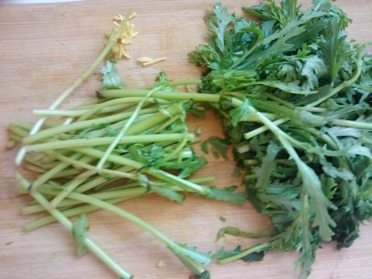 白灼茼蒿步骤3