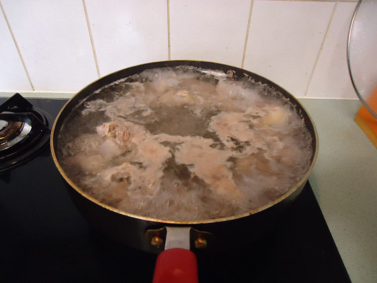 牛腩焖土豆步骤4