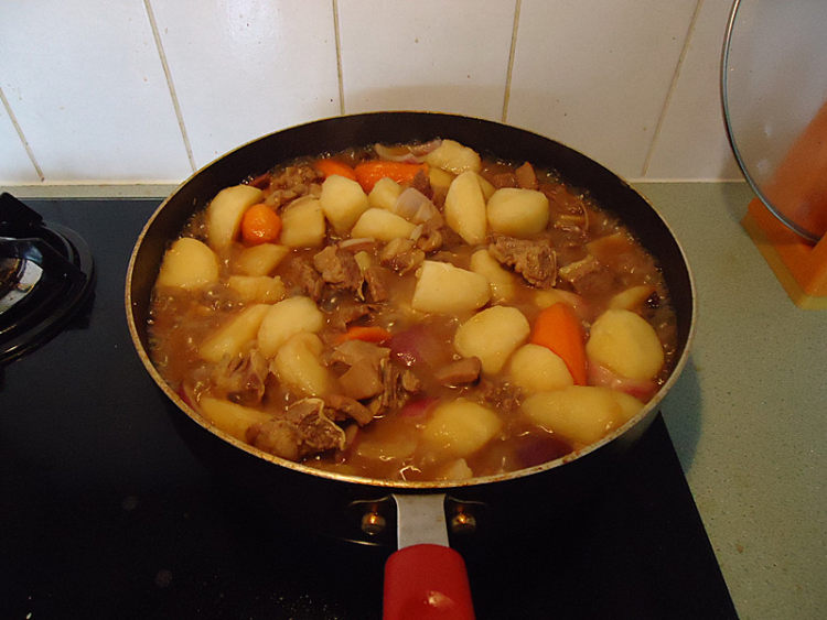 牛腩焖土豆步骤13