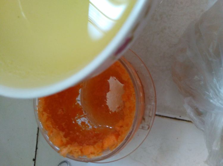 胡萝卜香菇三角包步骤6