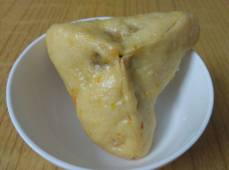 胡萝卜香菇三角包步骤27