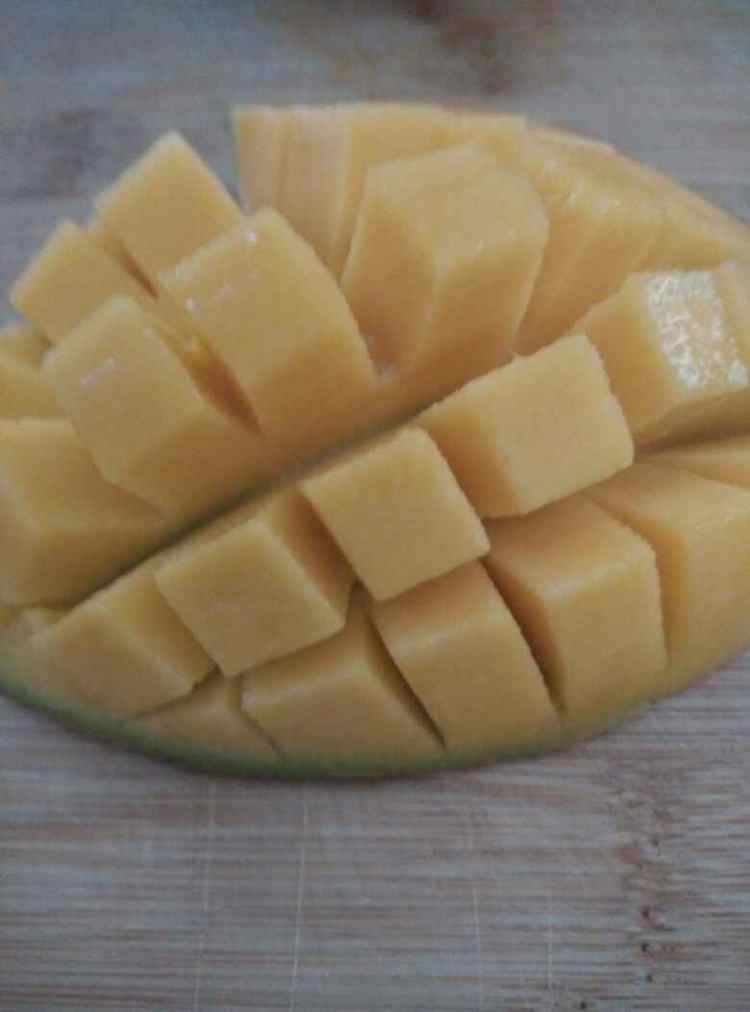 柠香芒果豆腐步骤5