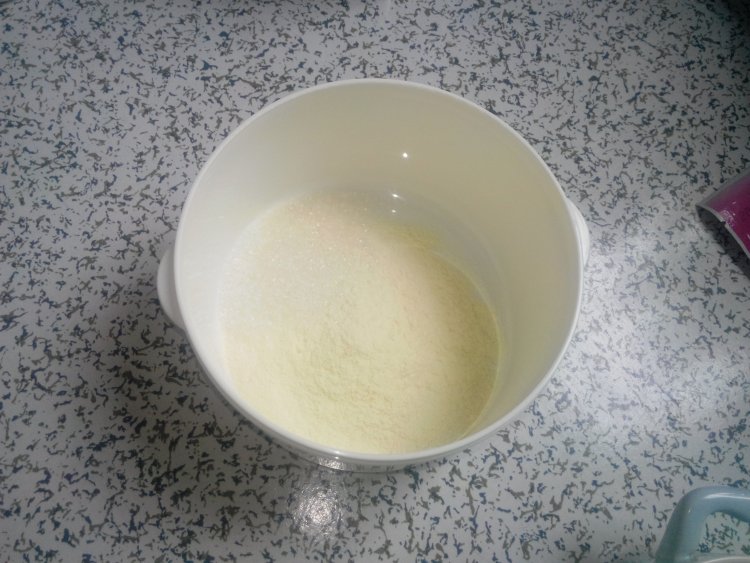 【儿童美食】酸奶水果步骤2