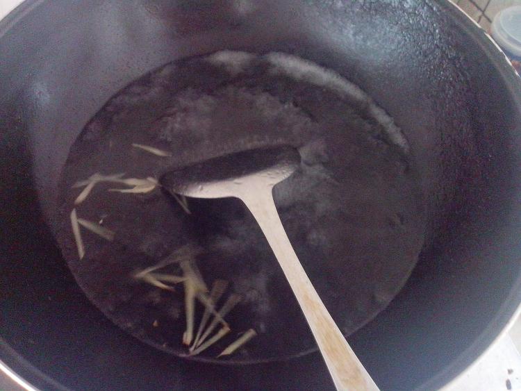 番茄金针菇汤步骤3